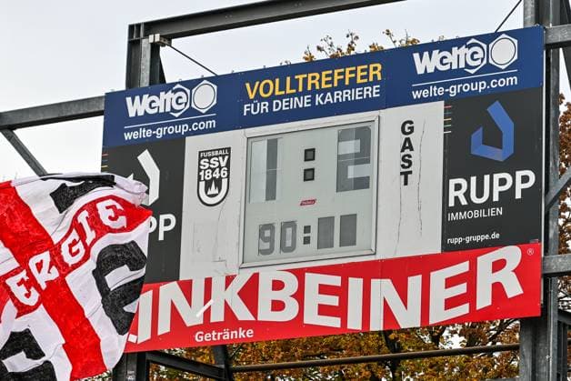 GER, 3 Liga, SSV Ulm 1846 vs FC Energie Cottbus 19 10 2025, Donaustadion, Ulm, GER, 3 Liga, SSV Ulm 1846 vs FC Energie Cottbus, in the picture scoreboard with the final result 1 2 nordphotoxGmbHx xHafner nph00200