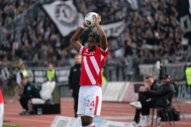 GER, SSV Ulm 1846 vs FC Energie Cottbus, Football, 3 Liga, Season 2025 2026, 19 10 2025, DFB DFL regulations prohibit any use of photographs as image sequences and or quasi video GER, SSV Ulm 1846 vs FC Energie Cottbus, Football, 3 Liga, Season 2025 2026, 19 10 2025 Ulm Copyright: xMichaelxSchmidt Eibner-Pressefotx EP_MST