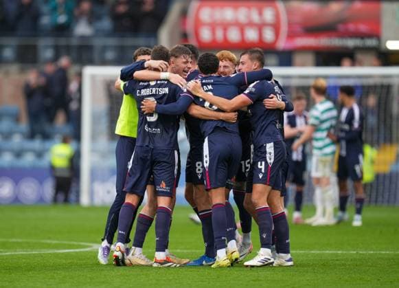 Dundee players celebrate at full-time. Final score Dundee 2 Celtic 0. Dundee v Celtic, William Hill Scottish Premiership, Football, Dens Park, Dundee, Scotland, UK - 19 Oct 2025Dundee Dens Park United Kingdom EDITORIAL USE ONLY No use with unauthorised audio, video, data, fixture lists, club league logos or live services. Online in-match use limited to 120 images, no video emulation. No use in betting, games or single club league player publications.  Copyright: xStuartxWallace Shutterstockx 15545861dv