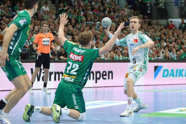 Handball DAIKIN HBL SC DHfK Leipzig SC Magdeburg 19 10 2025 Gisli Kristjansson 10, SC Magdeburg Handball, DAIKIN HBL, 1 Bundesliga, Season 2025 2026, Matchday 9 SC DHfK Leipzig vs SC Magdeburg on 19 10 2025 at Quarterback Immobilien Arena Leipzig Copyright: xBEAUTIFULxSPORTS JanxKaeferx