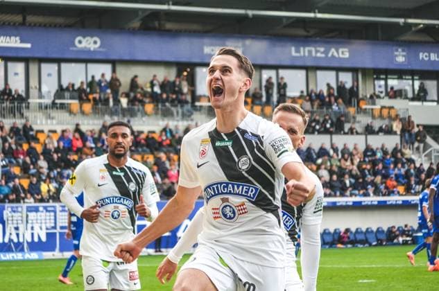 Football Austria, Admiral Bundesliga 2025 2026, Matchday 10 FC Blau Weiss Linz vs SK Sturm Graz Hofmann Personal Stadion Donauparkstadion Linz Leon Grgic SK Sturm Graz, 38 with the 1 3 goal, goal celebration, jubilation Copyright: xLukasxBierederx