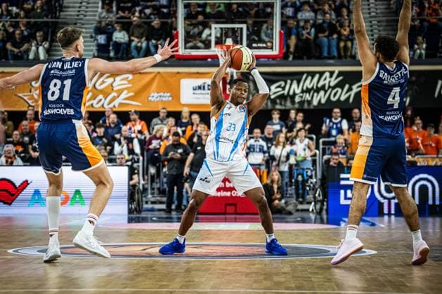 Rostock, Germany 19 October 2025 1 BBL 2025 2026 Rostock Seawolves vs Science City Jena Pictured center Eric Washington Science City Jena Copyright: xFotostandx xVoelkerx