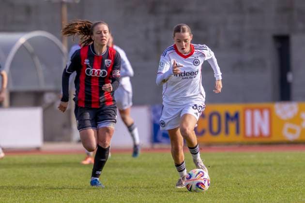 Ingolstadt, Germany 19 October 2025 2 BL Women 2025 2026 FC Ingolstadt 04 vs Eintracht Frankfurt II In the picture from left in the duel Stefanie Reischmann FCI and Helene Schäfer Schaefer Frankfurt II Audi Sportpark Bayern Copyright: xFotostandx xSchäferx