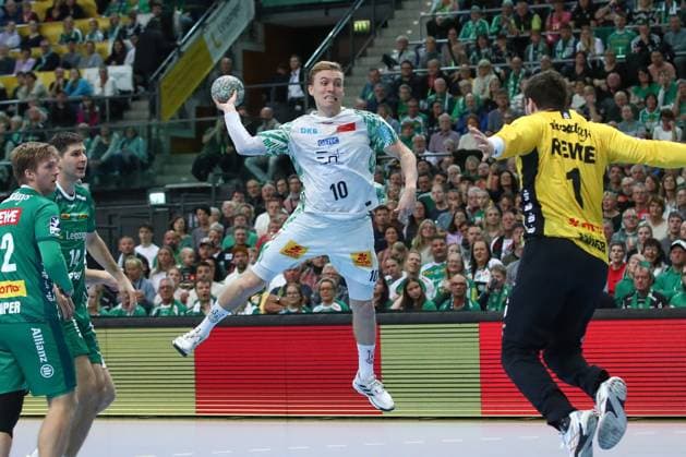 19 10 2025, xtgx, Handball, Daikin HBL, SC DHfK Leipzig SC Magdeburg v l Gisli Thorgeir Kristjansson Magdeburg, 10 throws goal, goal scorer, scores goal, scores the goal Leipzig