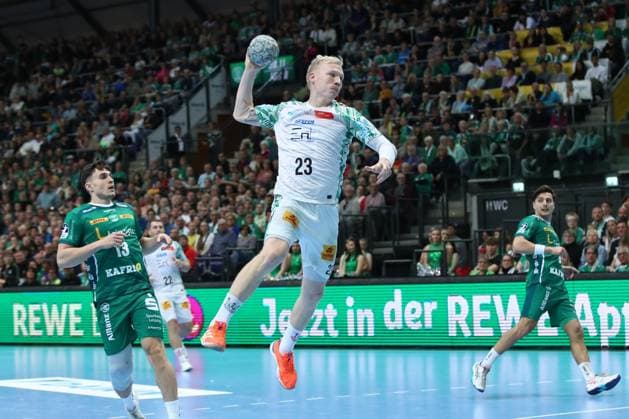 19 10 2025, xtgx, Handball, Daikin HBL, SC DHfK Leipzig SC Magdeburg v l Magnus Saugstrup Magdeburg, 23 throws goal, Torschuetze, scores goal, Treffer, scores the goal Leipzig