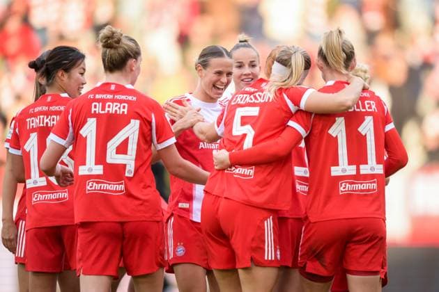 Soccer, Google Pixel Womens Bundesliga, 20251019, FC Bayern Munich 1 FC Cologne In the picture Goal cheers cheers goal 2 1 Munich FC Bayern Campus Bayern Germany Copyright: Passion2Press MarkusxFischerx