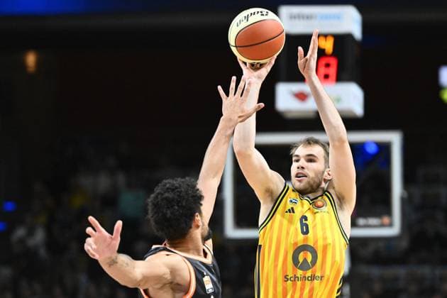 Malte Delow ALBA Berlin, 6 GER, Alba Berlin vs Ratiopharm Ulm, Basketball, BBL Pokal, 2025 2026 season, Round of 16, 19 10 2025 GER, Alba Berlin vs Ratiopharm Ulm, Basketball, BBL Pokal, 2025 2026 season, Round of 16, 19 10 2025 Berlin Copyright: xEibner-Pressefoto RyanxSleimanx EP_RSN