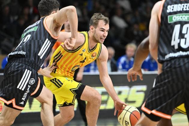 Malte Delow ALBA Berlin, 6 GER, Alba Berlin vs Ratiopharm Ulm, Basketball, BBL Pokal, 2025 2026 season, Round of 16, 19 10 2025 GER, Alba Berlin vs Ratiopharm Ulm, Basketball, BBL Pokal, 2025 2026 season, Round of 16, 19 10 2025 Berlin Copyright: xEibner-Pressefoto RyanxSleimanx EP_RSN