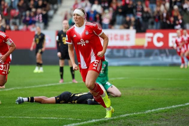 Celebration for the goal to 2 1 by Magdalena Eriksson FC Bayern Muenchen, 05 , GER, FC Bayern Muenchen vs 1 FC Koeln, Fußball, Google Pixel Frauen Bundesliga, 7 Spieltag, Saison 2025 2026, 19 10 2025, DFL DFB REGULATIONS PROHIBIT ANY USE OF PHOTOGRAPHS as IMAGE SEQUENCES and or QUASI VIDEO, GER, FC Bayern Muenchen vs 1 FC Koeln, Football, Google Pixel Frauen Bundesliga, 7 Spieltag, Saison 2025 2026, 19 10 2025 Muenchen Copyright: xEibner-Pressefoto JennixMaulx EP_JML