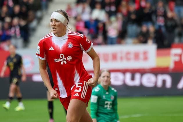 Celebration for the goal to 2 1 by Magdalena Eriksson FC Bayern Muenchen, 05 , GER, FC Bayern Muenchen vs 1 FC Koeln, Fußball, Google Pixel Frauen Bundesliga, 7 Spieltag, Saison 2025 2026, 19 10 2025, DFL DFB REGULATIONS PROHIBIT ANY USE OF PHOTOGRAPHS as IMAGE SEQUENCES and or QUASI VIDEO, GER, FC Bayern Muenchen vs 1 FC Koeln, Football, Google Pixel Frauen Bundesliga, 7 Spieltag, Saison 2025 2026, 19 10 2025 Muenchen Copyright: xEibner-Pressefoto JennixMaulx EP_JML