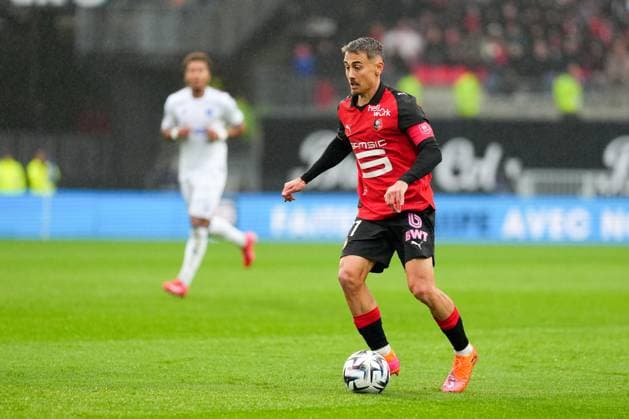Stade Rennais FC v AJ Auxerre - Ligue 1 McDonald s 2025 2026 21 Valentin RONGIER (srfc) during the Ligue 1 McDonald s match between Rennes and Auxerre at Roazhon Park on October 19, 2025 in Rennes, France. Rennes France  Copyright: xFEPx 776348165