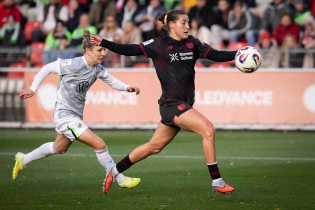 Football, Women, 1. BL, Bayer Leverkusen - VfL Wolfsburg