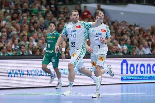 19 10 2025, xgox, Handball Daikin HBL, SC DHfK Leipzig SC Magdeburg emspor, v l Lukas Mertens Magdeburg, 22 Jubel, Torjubel, jubelt über das Tor, celebrate the goal, celebration Leipzig