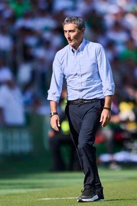 October 19, 2025, Elche, Alicante, Spain: Ernesto Valverde Head Coach of Athletic Club de Bilbao reacts during the Spanish League, LaLiga EA Sports, football match played between Elche CF and Athletic Club Bilbao at Estadio Manuel Martinez Valero on October 19, 2025 in Elche, Alicante, Spain. Elche Spain - ZUMAa181 20251019_zaa_a181_083 Copyright: xFranciscoxMaciax