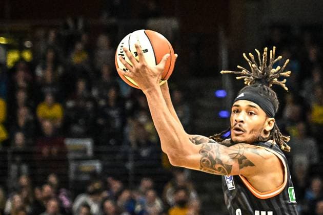19 10 2025, xlakx, Basketball easyCredit BBL Pokal Round of 16, Alba Berlin Ratiopharm Ulm v l Bryce Brown Ratiophram Ulm Portrait, Portraet, Einzelbild Berlin Daniel Lakomski