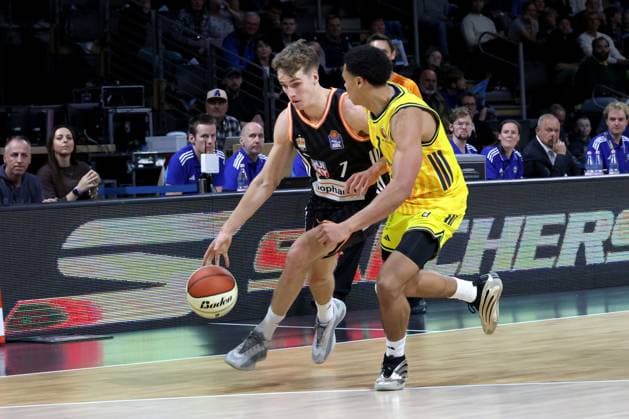 DEU, BBL POkal, ALBA vs Rathiofarm Ulm, 19 10 2025, Max Schmeling Halle, Berlin, DEU, BBL POkal, ALBA vs Rathiofarm Ulm, pictured Jack Kayil ALBA Berlin 7 , Tobias Jensen ratiopharm Ulm 7 nordphotoxGmbHx xEngler nph00076