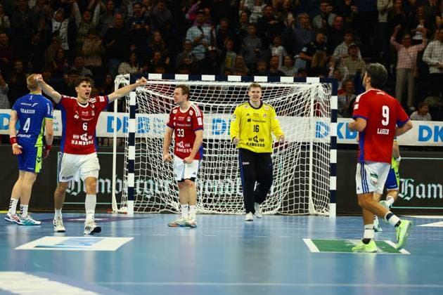 Handball I Men I Season 2025 2026 I Bundesliga I 9 Matchday I HSV Hamburg VFL Gummersbach I 19 10 2025 Victory celebrations at HSV Hamburg Hamburg Barclaycard Arena Hamburg Germany Copyright: xLobeca RalfxHomburgx