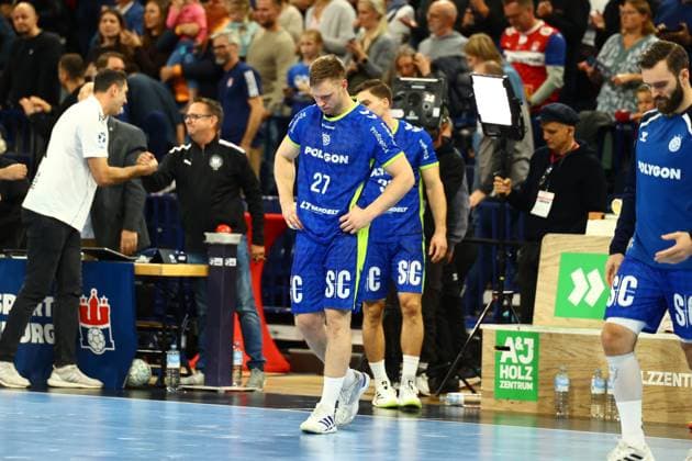 Handball I Men I Season 2025 2026 I Bundesliga I 9 Matchday I HSV Hamburg VFL Gummersbach I 19 10 2025 Disappointment at Kristjan Horzen 27, VFL Gummersbach Hamburg Barclaycard Arena Hamburg Germany Copyright: xLobeca RalfxHomburgx