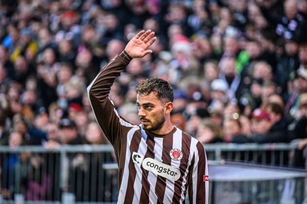 Soccer I Men I Season 2025 2026 I Bundesliga I Matchday 7 I FC St Pauli TSG 1899 Hoffenheim I 19 10 2025 Danel Sinani 10, FC St Pauli Hamburg Millerntor Stadion Hamburg Germany Copyright: xLobecax xHenningxRohlfsx