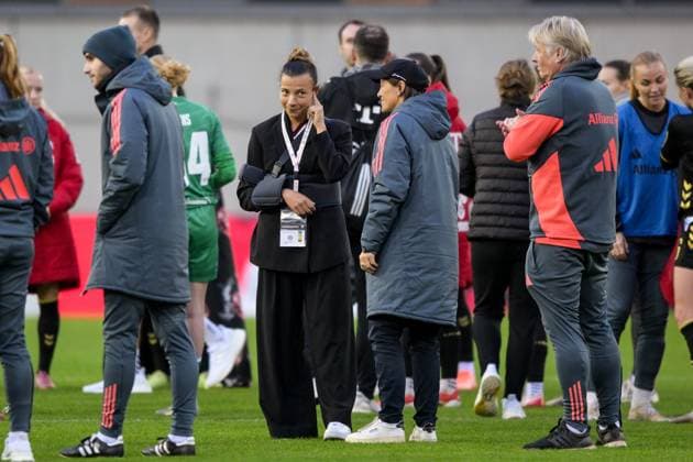 Soccer, Google Pixel Womens Bundesliga, 20251019, FC Bayern Munich 1 FC Cologne Pictured from left Arianna CARUSO Bayern, 27 , Director of FC Bayern Women Bianca RECH Munich FC Bayern Campus Bayern Germany Copyright: Passion2Press MarkusxFischerx