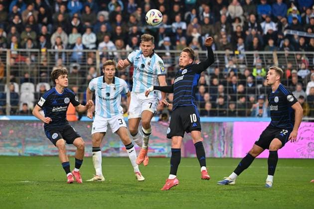 Florian NIEDERLECHNER TSV 1860 Muenchen , Action,duel against Christian VIET DU Soccer 3 Liga,11 Matchday, Season 2025 26 TSV 1860 Muenchen MSV Duisburg 3 1, on 19 10 2025 GRUENWALDER STADION