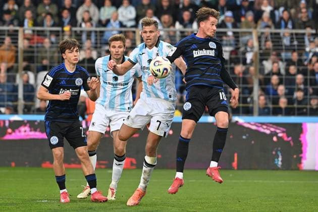 Florian NIEDERLECHNER TSV 1860 Muenchen , Action,duel against Christian VIET DU Soccer 3 Liga,11 Matchday, Season 2025 26 TSV 1860 Muenchen MSV Duisburg 3 1, on 19 10 2025 GRUENWALDER STADION Â
