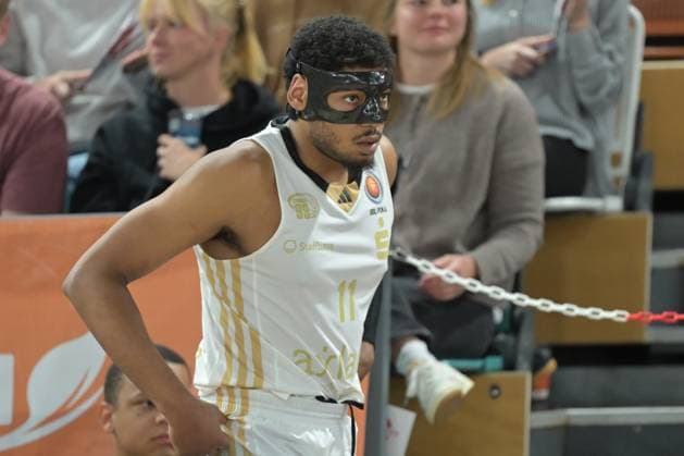 GER, RASTA Vechta NINERS Chemnitz BBL Pokal 19 10 2025, RASTA Dome, Vechta, GER, RASTA Vechta NINERS Chemnitz BBL Pokal in picture Kostja Mushidi NINERS Chemnitz 11 with face mask nordphotoxGmbHxx xKokenge nph00001