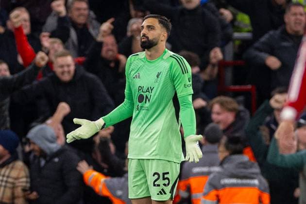 Football - FA Premier League - Liverpool FC v Manchester United, ManU FC LIVERPOOL, ENGLAND - Sunday, October 19, 2025: Liverpool s goalkeeper Giorgi Mamardashvili reacts to conceeding the second goal during the FA Premier League match between Liverpool FC and Manchester United FC at Anfield. (Photo by David Rawcliffe Propaganda) LIVERPOOL Anfield MERSEYSIDE ENGLAND  Copyright: xDavidxRawcliffex P2025-10-19-Liverpool_Man_Utd-93