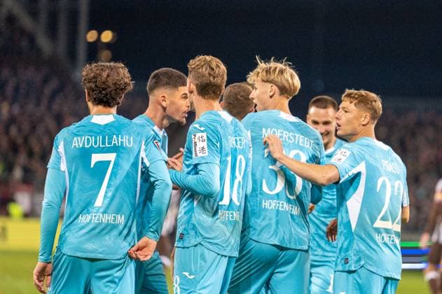 Germany, Soccer, 1 Bundesliga, 7 Matchday 2025 2026, FC St Pauli TSG Hoffenheim on 19 10 in Hamburg Millerntor Stadion the 0 3 by Grischa Prömel TSG Hoffenheim 6 Goal celebration Copyright: xSvenxHeidmannx