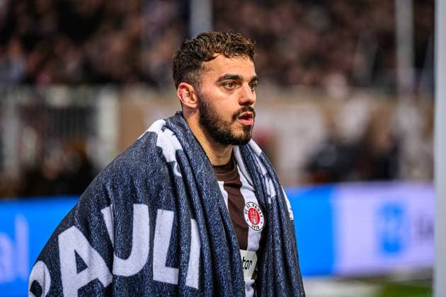 Soccer I Men I Season 2025 2026 I Bundesliga I Matchday 7 I FC St Pauli TSG 1899 Hoffenheim I 19 10 2025 Danel Sinani 10, FC St Pauli Hamburg Millerntor Stadion Hamburg Germany Copyright: xLobecax xHenningxRohlfsx