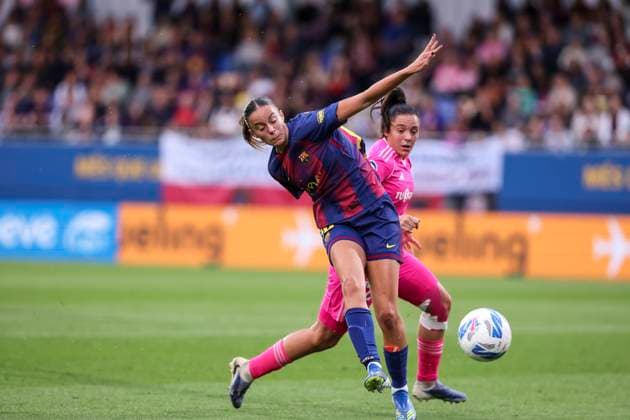 October 19, 2025, Sant Joan Despi, Barcelona, Spain: Clara Serrajordi Diaz of FC Barcelona, Barca in action during the Spanish Women league, Liga F, football match played between FC Barcelona and Granada CF at Johan Cruyff Stadium on October 19, 2025 in Sant Joan Despi, Barcelona. Sant Joan Despi Spain - ZUMAa181 20251019_zaa_a181_213 Copyright: xJavierxBorregox