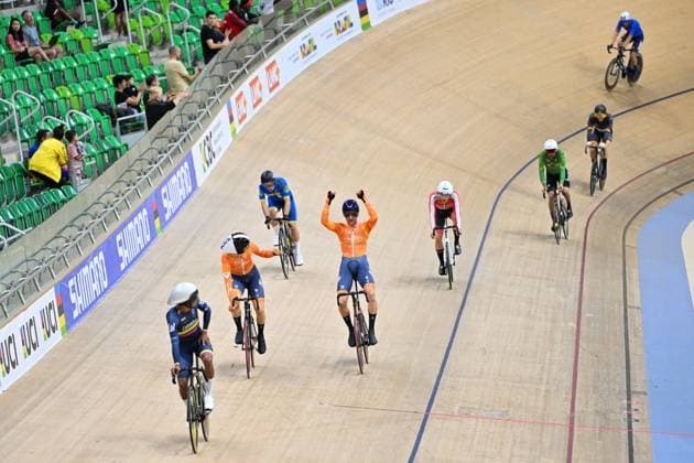 2025 UCI Para-Cycling Track World Championships Picture by Simon Wilkinson SWpix.com - 19 10 2025 - Cycling - 2025 UCI Para-Cycling Track World Championships - Rio Olympic Velodrome, Rio de Janeiro, Brazil - MC5 10 km Scratch Race - Daniel Abraham Gebru (Netherlands) wins the MC5 10 km Scratch Race World Championship, WM, Weltmeisterschaft Copyright: x xSWpix.comx(t axPhotographyxHubxLtd)xSimonxWilkinson SWpix.comx SWP-3030-10235