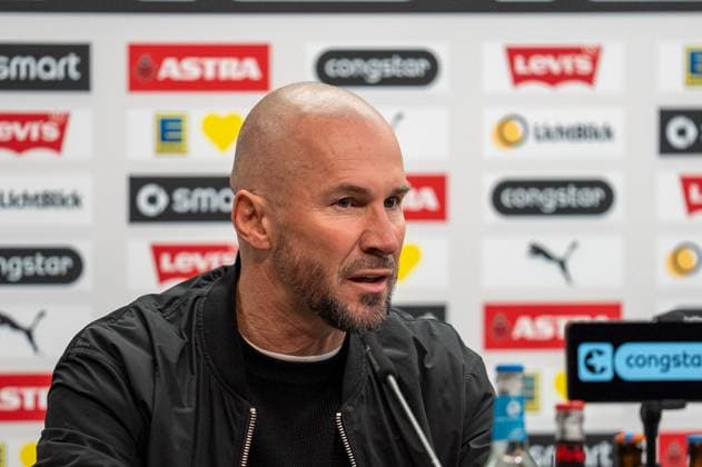 Germany, Soccer, 1 Bundesliga, Matchday 7 2025 2026, FC St Pauli TSG Hoffenheim on 19 10 in Hamburg Millerntor Stadion Christian Ilzer Coach TSG Hoffenheim at the PK after the match Copyright: xSvenxHeidmannx