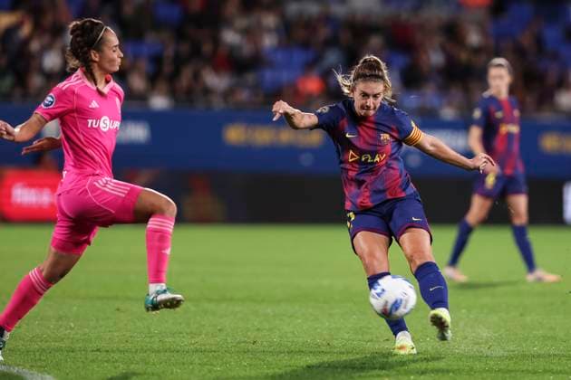 October 19, 2025, Sant Joan Despi, Barcelona, Spain: Alexia Putellas Segura of FC Barcelona, Barca in action during the Spanish Women league, Liga F, football match played between FC Barcelona and Granada CF at Johan Cruyff Stadium on October 19, 2025 in Sant Joan Despi, Barcelona. Sant Joan Despi Spain - ZUMAa181 20251019_zaa_a181_278 Copyright: xJavierxBorregox