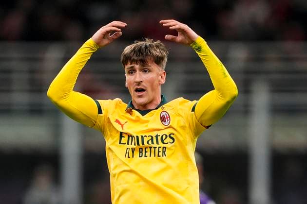 AC Milan s Alexis Saelemaekers reacts during the Serie A soccer match between Milan and Fiorentina at the San Siro Stadium in Milan, Italy - October 19, 2025. - Soccer  Copyright: xFabioxFerrari LaPressex