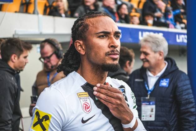 Football Austria, Admiral Bundesliga 2025 2026, Matchday 10 FC Blau Weiss Linz vs SK Sturm Graz Hofmann Personal Stadion Donauparkstadion Linz Emanuel Aiwu SK Sturm Graz, 47 Copyright: xLukasxBierederx