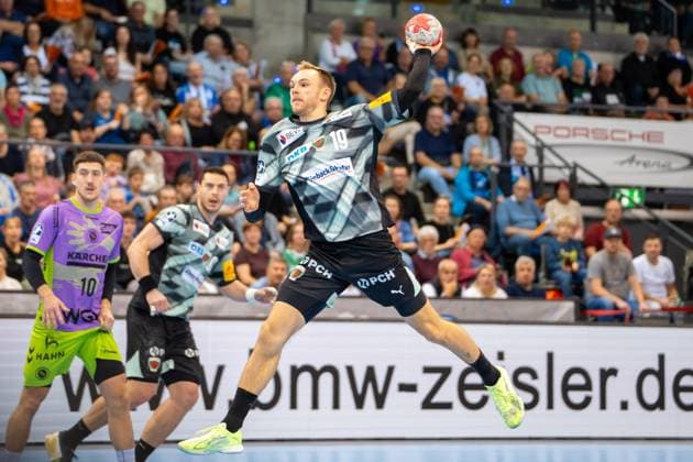 Handball I Men I Season 2025 2026 I Bundesliga I 9 Matchday I TVB Stuttgart Füchse Berlin I 19 10 2025 Mathias Gidsel 19, Füchse Berlin im Wurf Stuttgart Porsche Arena Baden Württemberg Germany Copyright: xLobeca MaxxPetershansx