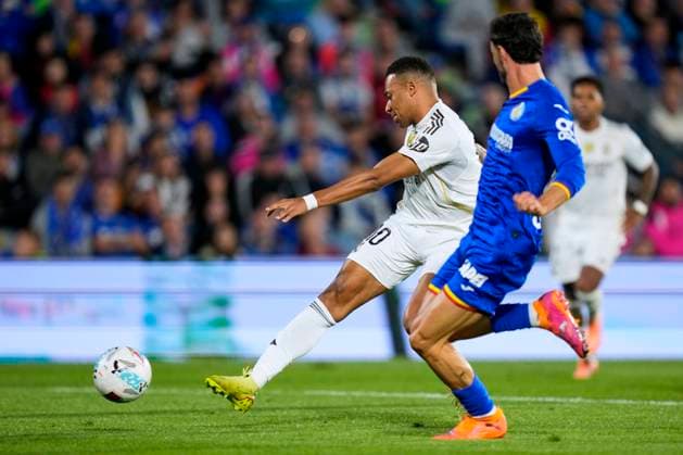 ESP: Getafe CF - Real Madrid CF. La Liga EA Sports. Date 9 Kylian Mbappe of Real Madrid CF during the La Liga EA Sports match between Getafe CF and Real Madrid CF played at Coliseum Stadium on October 19, 2025 in Madrid. kpng Copyright: xCesarxCebollax xPRESSINx PS_2501019_GET_RMA_2526_058