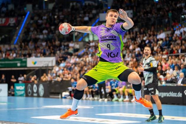 Handball I Men I Season 2025 2026 I Bundesliga I 9 Matchday I TVB Stuttgart Füchse Berlin I 19 10 2025 Gianfranco Pribetic 9, TVB Stuttgart im Wurf Stuttgart Porsche Arena Baden Württemberg Germany Copyright: xLobeca MaxxPetershansx