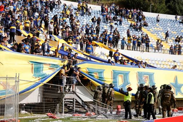 Football, Chile, Everton - Universidad Catolica, Serious riots