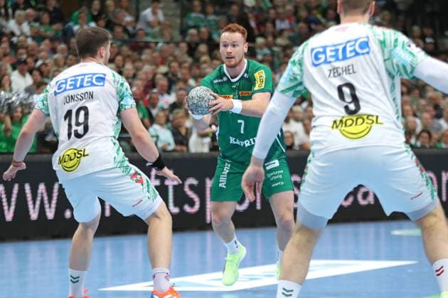 Handball DAIKIN HBL SC DHfK Leipzig SC Magdeburg 19 10 2025 Tomas Piroch 7, SC DHfK Leipzig Handball, DAIKIN HBL, 1 Bundesliga, Season 2025 2026, Matchday 9 SC DHfK Leipzig vs SC Magdeburg on 19 10 2025 at the Quarterback Immobilien Arena Leipzig Copyright: xBEAUTIFULxSPORTS JanxKaeferx