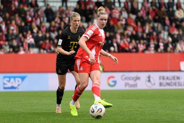 Alara Sehitler (14 FC Bayern Munich) passing the ball during the Google Pixel Frauen-Bundesliga match between FC Bayern Munich and 1.FC Cologne at FC Bayern Campus Munich, Germany. Copyright: xSvenxBeyrich SPPx Sportspressphoto_SPR45389