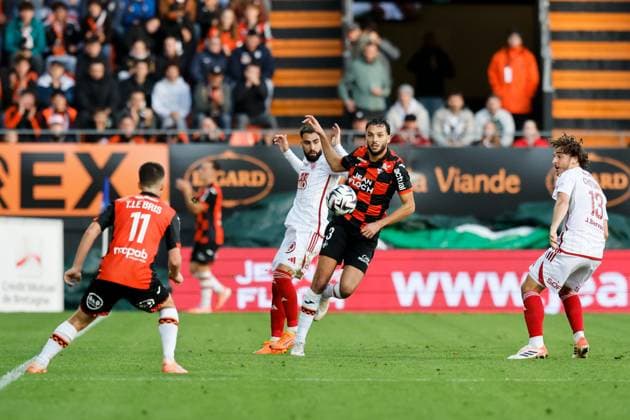 FC Lorient v Stade Brestois 29 - Ligue 1 McDonald s 2025 2026 10 Romain DEL CASTILLO (sb29) - 03 Montassar TALBI (fcl) during the Ligue 1 McDonald s match between Lorient and Brest at Stade du Moustoir on October 19, 2025 in Lorient, France. Lorient France  Copyright: xFEPx 776348157