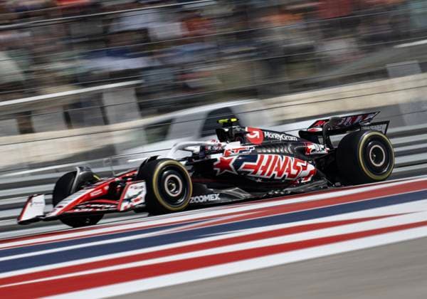 October 19, 2025, Austin, Texas, USA : 87 OLIVER BEARMAN MoneyGram Haas F1 Team coming out of turn 17 during lap 10 of the race Austin USA - ZUMAm147 20251019_zap_m147_017 Copyright: xHossxMcBainx