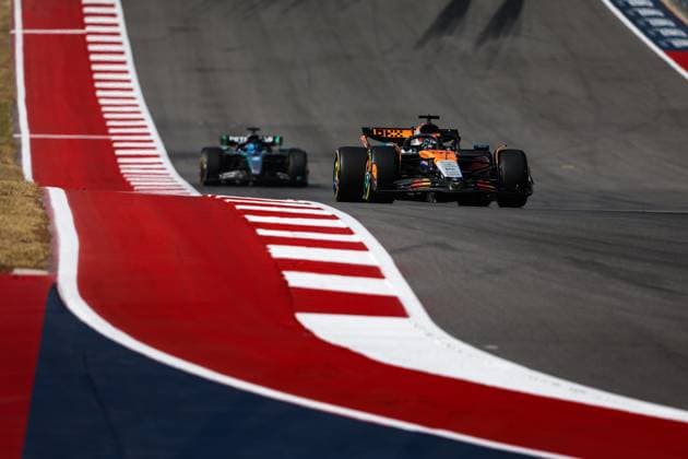 F1 - UNITED STATES GRAND PRIX 2025 81 PIASTRI Oscar (aus), McLaren F1 Team MCL39, action during the 2025 Formula 1 United States Grand Prix, 19th round of the 2025 FIA Formula One World Championship, WM, Weltmeisterschaft from October 17 to 19, 2025 on the Circuit of the Americas, in Austin, Texas, United States of America - AustinUnited States  Copyright: xANTONINxVINCENTx