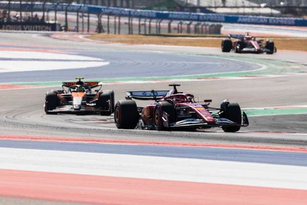 Formula 1 MSC Cruises United States Grand Prix 2025 Alexis Perrin OVERTAKE MAXPPP - Austin 19 10 2025 16 LECLERC Charles (mon), Scuderia Ferrari HP, action, 04 NORRIS Lando (gbr), McLaren F1 Team, action, 44 HAMILTON Lewis (gbr), Scuderia Ferrari HP, action at the Formula 1 MSC Cruises United States Grand Prix 2025, the 19th round of the 2025 FIA Formula 1 World Championship, WM, Weltmeisterschaft at the Circuit of The Americas in Austin, Texas, United States, from October 16 to 19, 2025 Austin Circuit of The Americas United States  Copyright: xOVERTAKE MAXPPPxAlexisxPerrinx OVT202510209214 OVT202510209214