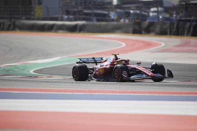 Formula 1 United States Grand Prix AUSTIN, USA - OCTOBER 19: Lewis Hamilton (44) competes in the United States Grand Prix at the Circuit of the Americas in Austin, Texas on October 19, 2025. Jorge Salgado Anadolu Austin United States. Editorial use only. Please get in touch for any other usage.  Copyright: x2025xAnadoluxJorgexSalgadox