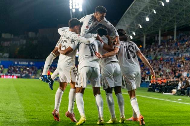 October 19, 2025, Madrid, Madrid, Spain: REAL MADRID TEAM celebrates a goal during the match belonging to the 25 26 season of La Liga EA soccer Ã¢â‚¬oe GETAFE CF vs. REAL MADRID CF Ã¢â‚¬Â held on October 19, 2025, at the Coliseum Stadiumo, Madrid, Spain. Madrid Spain - ZUMAc312 20251019_zsp_c312_220 Copyright: xOscarxManuelxSanchezx
