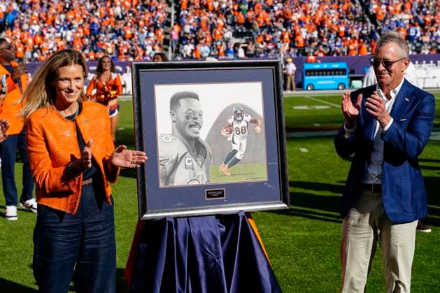 October 19, 2025: Bronco owners, Carrie Walton Penner and Greg Penner, unveil a portrait honoring Demaryius ThomasÃ¢â‚¬â ¢s induction into the Bronco Ring of Fame during half time of the football game between the Denver Broncos and New York Giants. CSM. - ZUMAc04_ 20251019_zma_c04_309 Copyright: xDerekxRegensburgerx