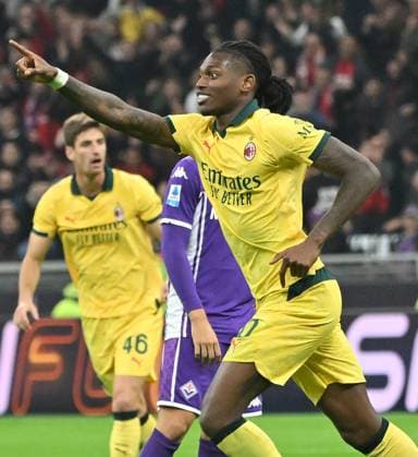 (251020) -- MILAN, Oct. 20, 2025 -- AC Milan s Rafael Leao celebrates his goal during a Serie A football match between AC Milan and Fiorentina in Milan, Italy, Oct. 19, 2025. (Photo by Xinhua) (SP)ITALY-MILAN-FOOTBALL-SERIE A-AC MILAN VS FIORENTINA AlbertoxLingria 